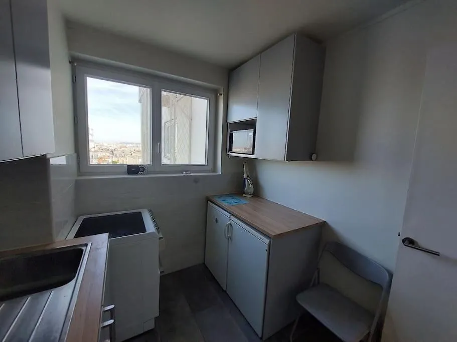 Апартаменты Flat With Tour Eiffel View And Montmartre Париж 0*,  Франция