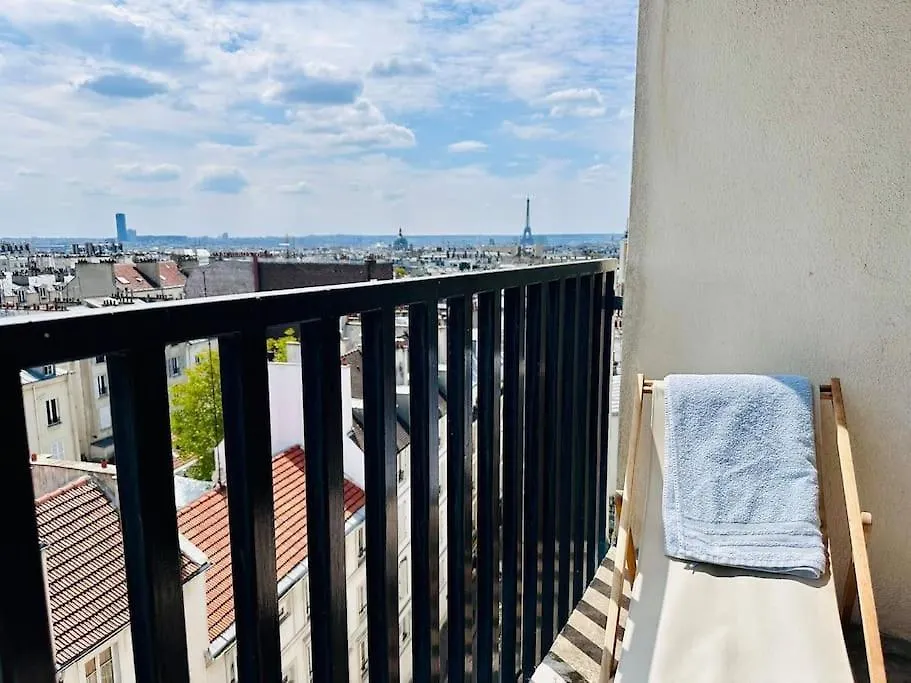 Апартаменты Flat With Tour Eiffel View And Montmartre Париж